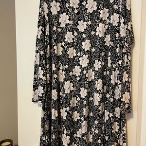 New Without Tags, Old Navy, Swing dress, Long sleeve, Black, grey, and ivory